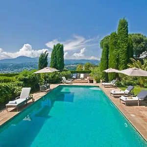 Du Chanoine Bed & Breakfast Saint-Paul-de-Vence