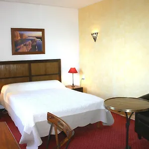 2* Hotel Le Ponant